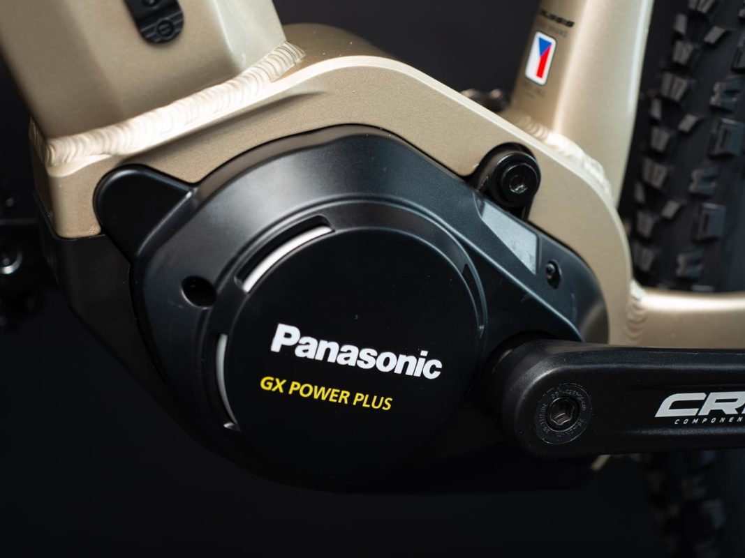 Chargeur 36V 4A Pour Crussis (Modèles 2023) - PAN-Fionna, PAN-Largo, ONE-PAN Largo - Fiche ST 3 Broches
