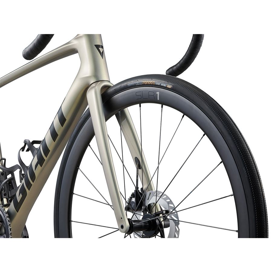 Defy Advanced SL 1 M Golden Haze/Panther 2 Giant Defy Advanced SL 1 M Golden Haze/Panther