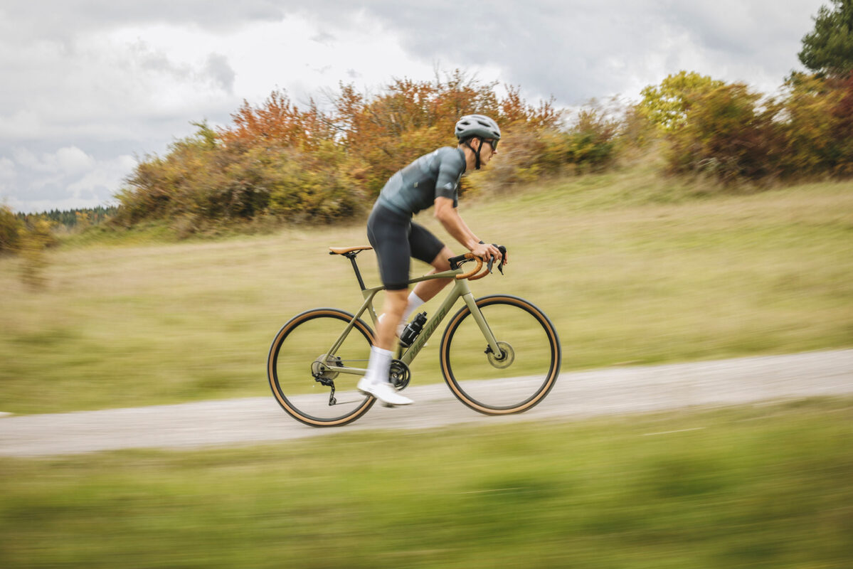Merida MISSION 4000 matný svetlošedý 2026