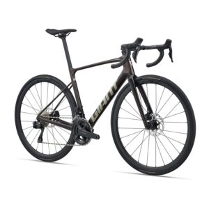 Giant Defy Advanced 1 Obsidian Pulse